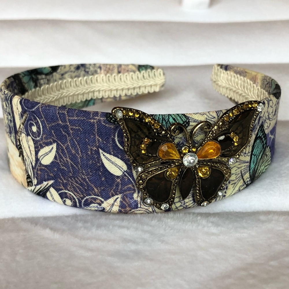 Handmade Headband 🦋 - Picture 5 of 7